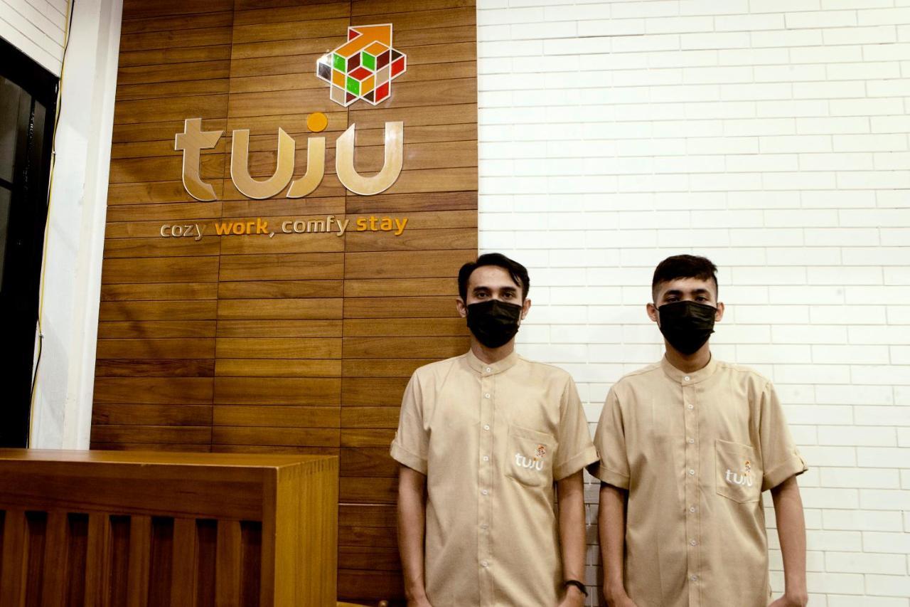 Tuju Arteri Pods Pansiyon Cakarta Dış mekan fotoğraf
